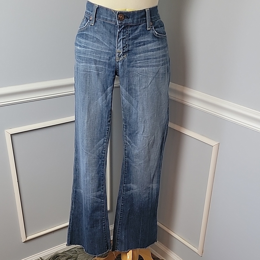 ROCK & REPUBLIC Medium Wash Raw Hem Embroidered Flap Button Back Pocket Jeans 29